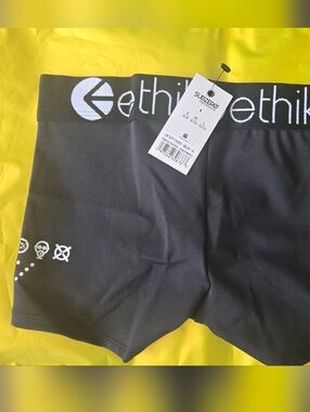 ethika -SubZero Perform Black Girls 6/7 Performance Boxer Briefs with White Logo